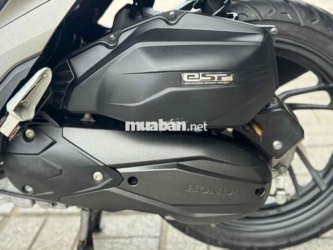 Vario 150 đời 2021 màu Vàng cát biển 67