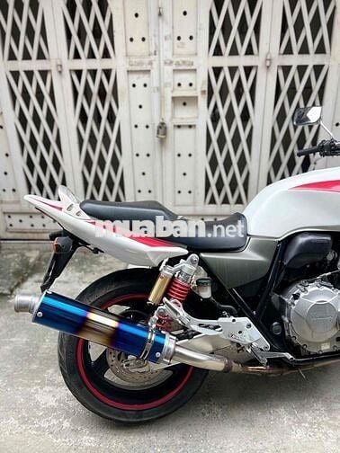 Honda CB400 Revo Trắng Đỏ bản đặc biệt phanh ABS