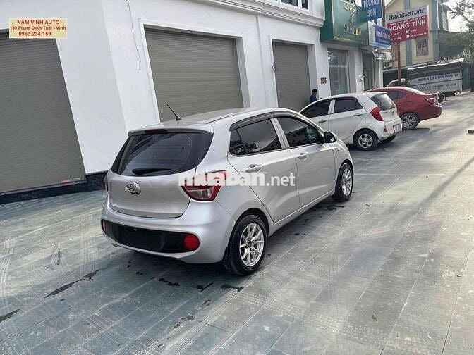 Hyundai Grand i10 2017 - chính chủ xe đẹp