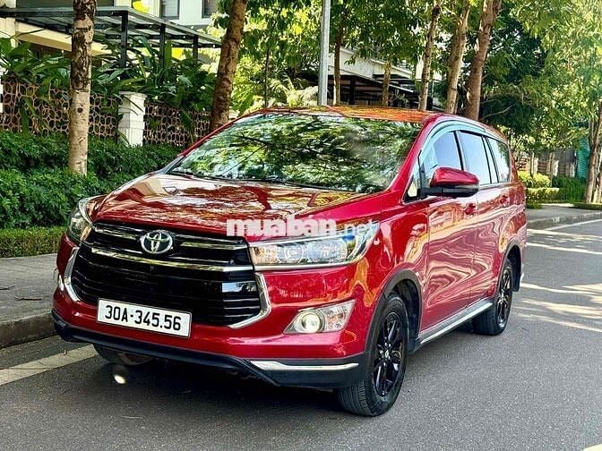 Toyota Innova 2019 Venturer - 10123 km