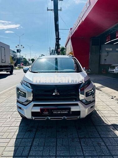 Mitsubishi Xpander Cross 2024 - 6700 km