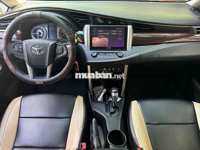 Toyota Innova 2019 Venturer - 10123 km