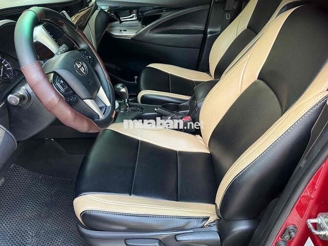 Toyota Innova 2019 Venturer - 10123 km