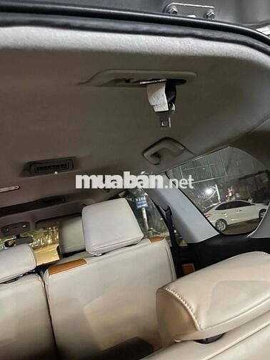 Toyota Innova 2.0E  Xe Gia đình đi ít