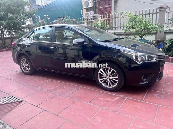 Toyota Corolla Altis Đen