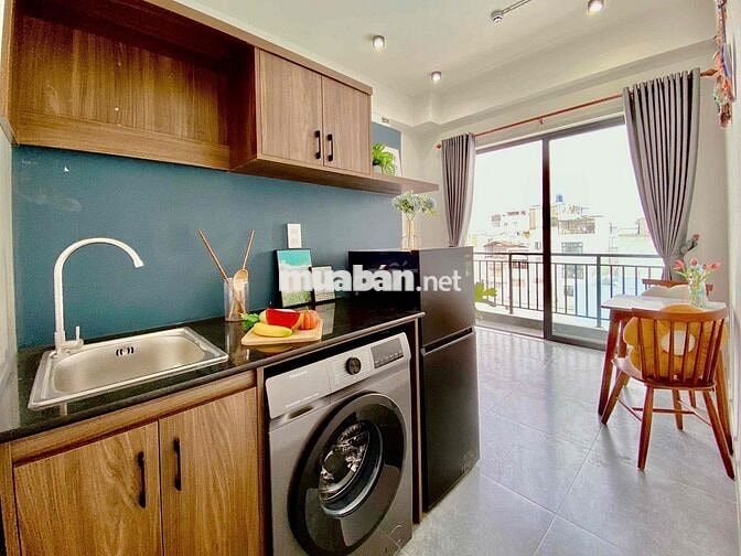 STUDIO NHỎ GỌN FULL NỘI THẤT CÓ BAN CÔNG SIÊU THOÁNG NGAY AEON MALL