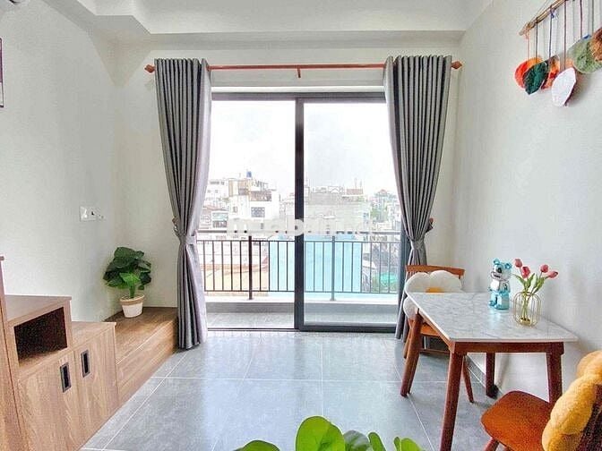 STUDIO NHỎ GỌN FULL NỘI THẤT CÓ BAN CÔNG SIÊU THOÁNG NGAY AEON MALL