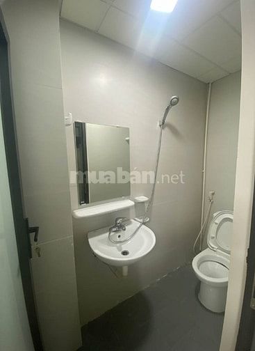 CHO THUÊ NHÀ NGUYÊN CĂN MẶT ĐƯỜNG - 5 TẦNG - 31M2 - CÓ THANG MÁY