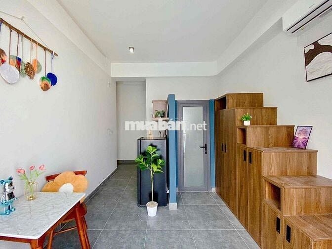 STUDIO NHỎ GỌN FULL NỘI THẤT CÓ BAN CÔNG SIÊU THOÁNG NGAY AEON MALL