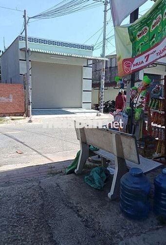 Cho thuê nhà ở, kho xưởng ở ấp 4 Đông Thạnh