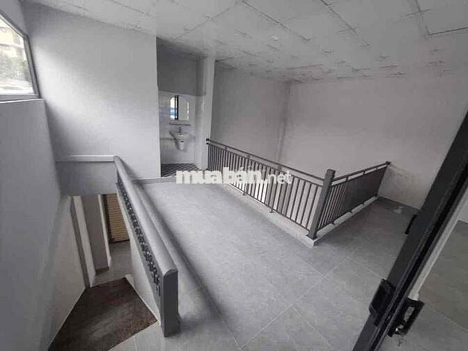 CHO THUÊ MẶT BẰNG MỚI 100% 2 MẶT TIỀN NGAY NGÃ 6 CHÙA BÀ THỦ DẦU- BÌNH