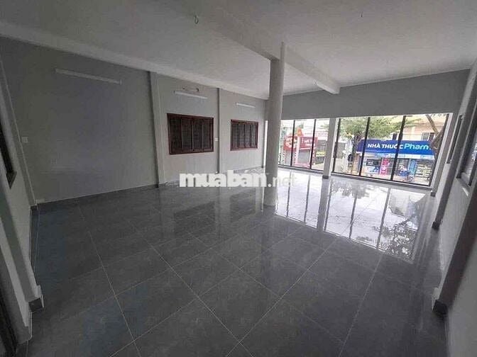 CHO THUÊ MẶT BẰNG MỚI 100% 2 MẶT TIỀN NGAY NGÃ 6 CHÙA BÀ THỦ DẦU- BÌNH