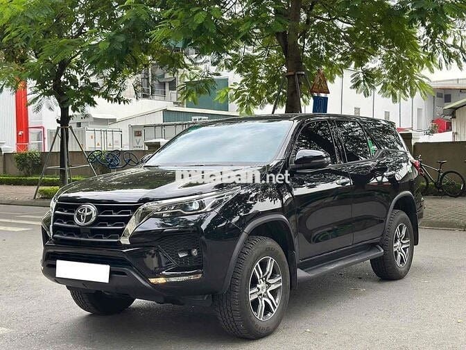 Toyota Fortuner 2024 2.4L 4x2 sx 2024 màu đen