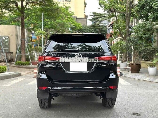 Toyota Fortuner 2024 2.4L 4x2 sx 2024 màu đen