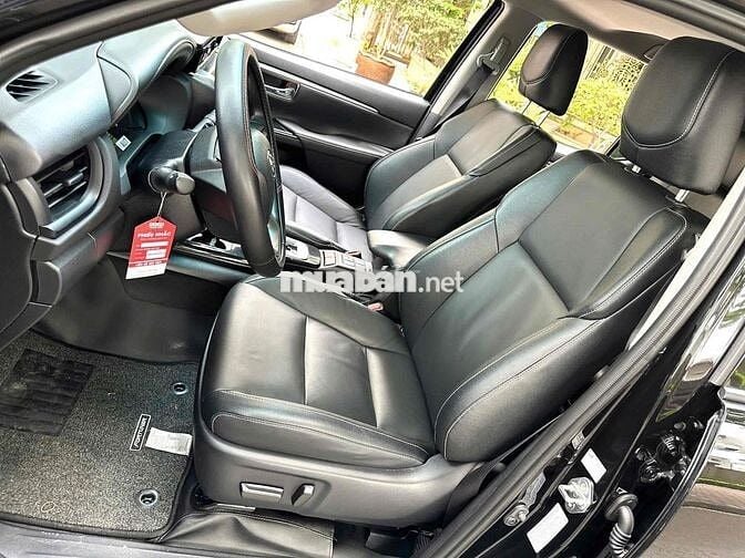 Toyota Fortuner 2024 2.4L 4x2 sx 2024 màu đen