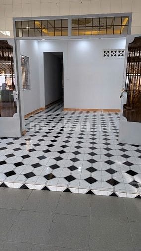 CHO THUÊ NHÀ NGUYÊN CĂN 114M² – HẺM Ô TÔ – GẦN KHU CHẾ XUẤT LINH TRUNG