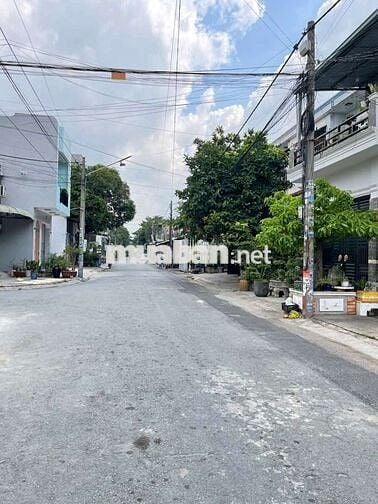 Nhà phố 107m + 3 phòng trọ sau kdc 3/2 gần vòng xoay An Phú Thuận An