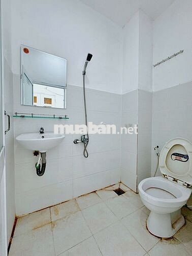 Phòng 80/ Dương Quảng Hàm P5 Gò Vấp 30m2 FNT cao cấp. Giá 5 triệu