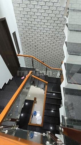 Siêu Phẩm Phan Triêm – Nhà 3 Tầng Móng 5 Tầng, Sân Ô Tô, Full Nội Thất