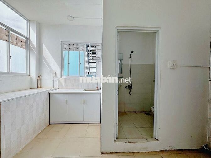 Phòng 80/ Dương Quảng Hàm P5 Gò Vấp 30m2 FNT cao cấp. Giá 5 triệu