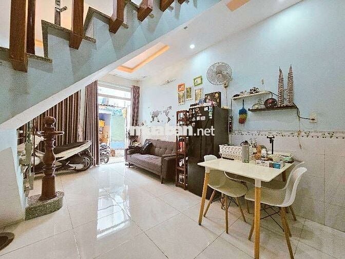 🏡 NÓNG HỔI 3TỶ NHỈNH | NHÀ 2TẦNG | SỔ VUÔNG |BA GÁC HXH CHỈ 30M