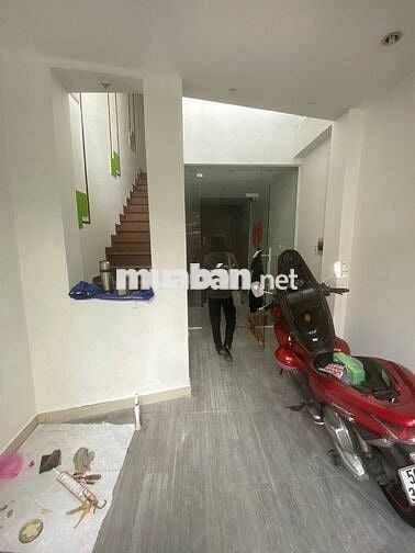 Chính chủ cho thuê HXH Nguyễn Văn Nghi - ĐH Công Nghiệp - 4 Lầu