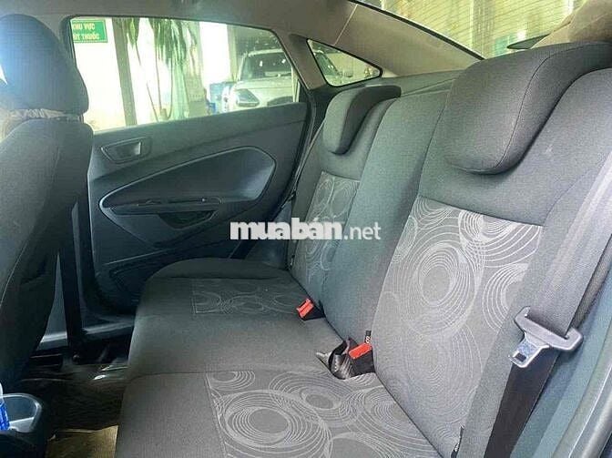 Ford Fiesta 2013 1.6 AT Hatchback - 42000 km