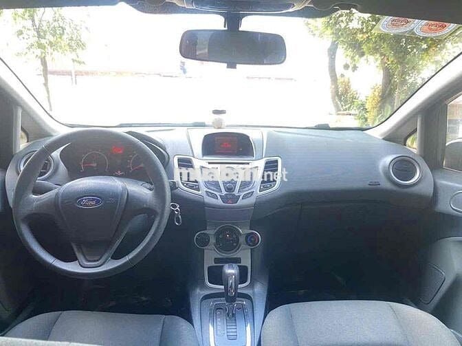Ford Fiesta 2013 1.6 AT Hatchback - 42000 km