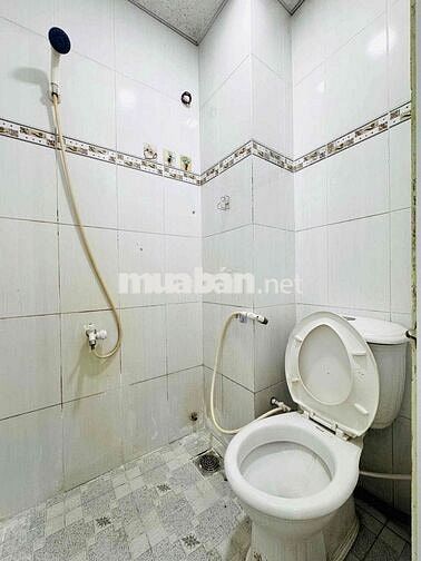 Cho thuê phòng duplex rộng có sẵn máy lạnh , ngay chợ hạnh thông tây