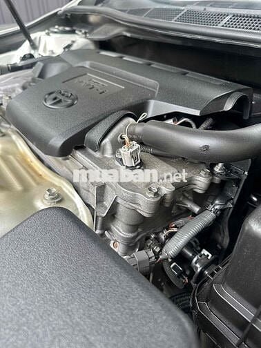 Toyota Camry 2015 XLE 2.5 AT - 76000 km