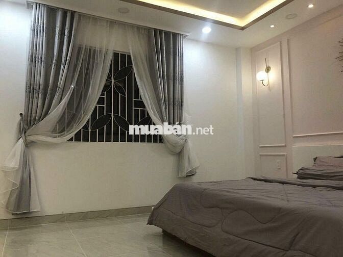 Cho thuê nhà nguyên căn Phạm Hữu Lầu, Quận 7, 3 lầu. Giá 20 triệu