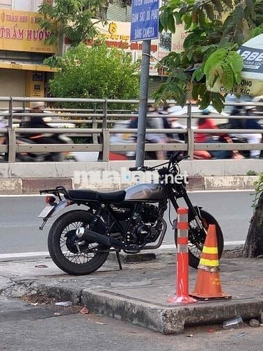 GPX Legend 150 FI Xám 20000 km