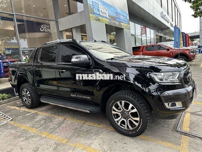 Ford Ranger Wildtrak 2017, bảo hành 2026, vay 75%