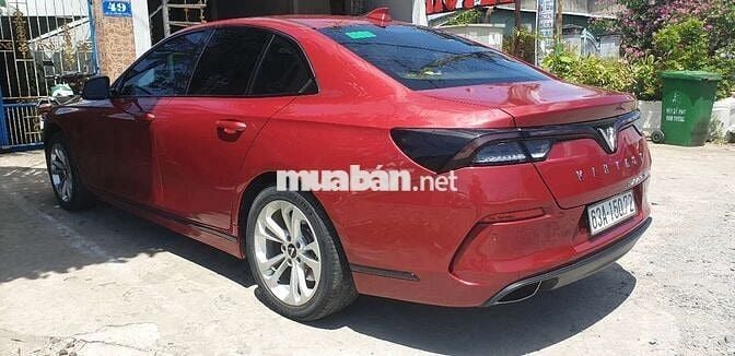 VinFast Lux 2020 2.0 AT - 61000 km