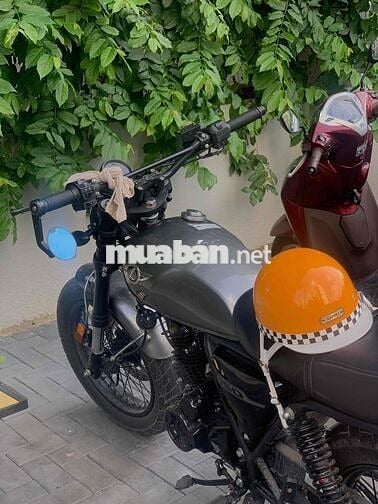 GPX Legend 150 FI Xám 20000 km