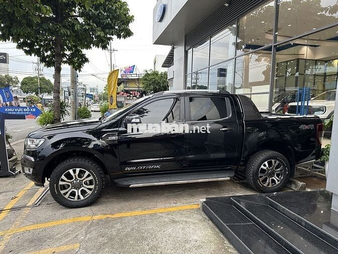 Ford Ranger Wildtrak 2017, bảo hành 2026, vay 75%