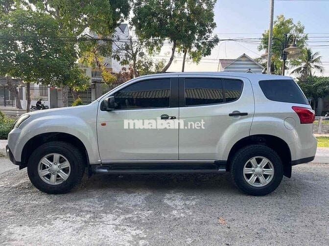 Isuzu Mu X 2017 2.5 4X2 MT - 101000 km