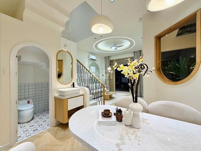 Nhà đẹp giá siêu tốt Đ.Phan Văn Trị P.10 Q.Gò Vấp giá 2 tỷ 790tr/60m2.