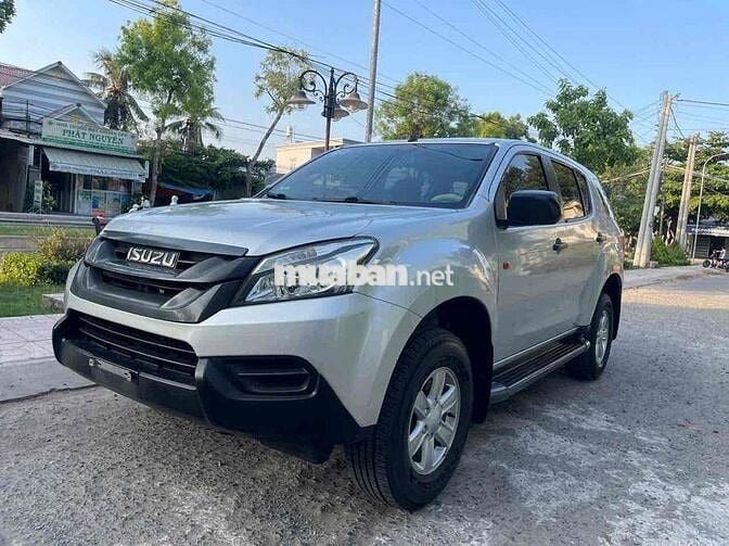 Isuzu Mu X 2017 2.5 4X2 MT - 101000 km