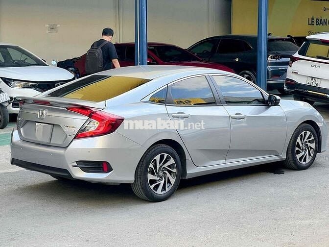 Honda Civic 2019 E 1.8 28000 km