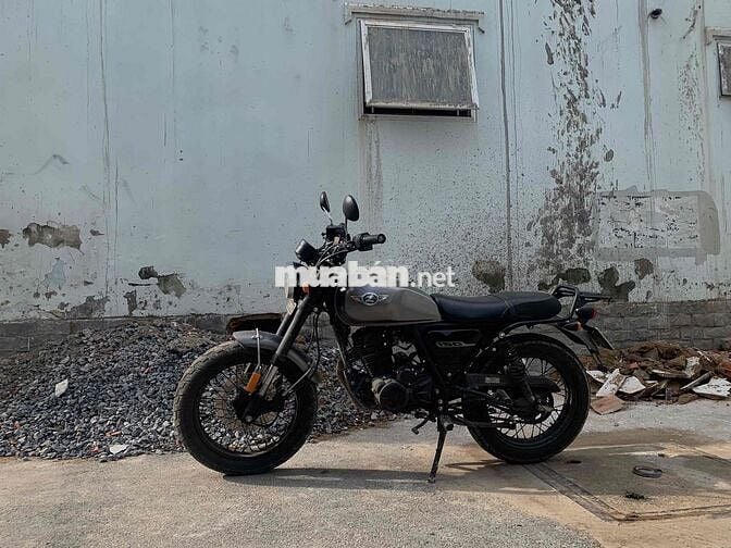 GPX Legend 150 FI Xám 20000 km