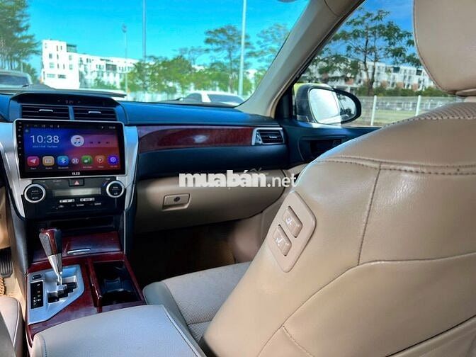 Toyota Camry 2.5G 2013 màu đen