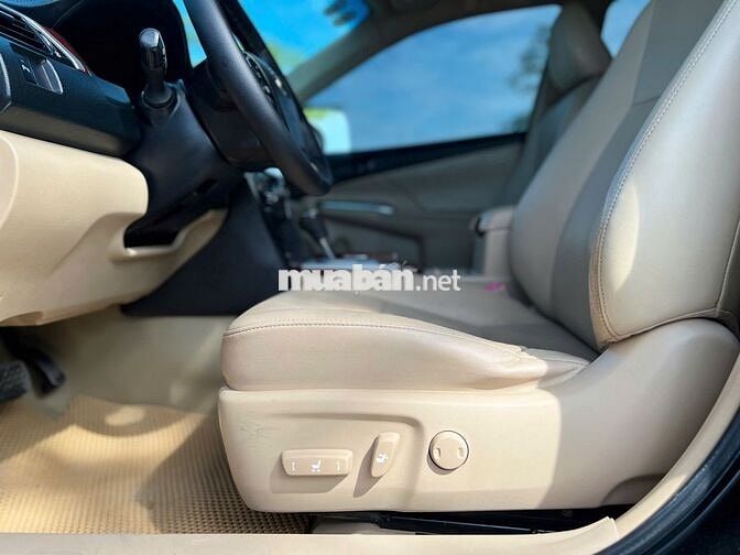 Toyota Camry 2.5G 2013 màu đen