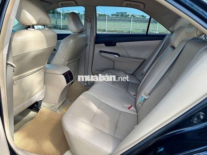 Toyota Camry 2.5G 2013 màu đen