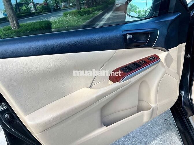 Toyota Camry 2.5G 2013 màu đen