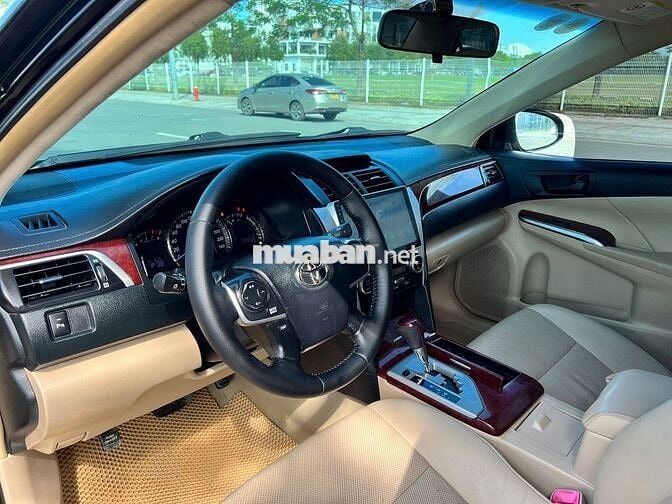 Toyota Camry 2.5G 2013 màu đen