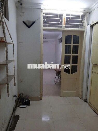 Cho Thuê nhà ngõ 207 Trương Định- 45m2 - 2.5 tầng - giá 5tr