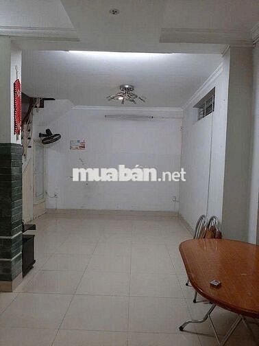 Cho Thuê nhà ngõ 207 Trương Định- 45m2 - 2.5 tầng - giá 5tr
