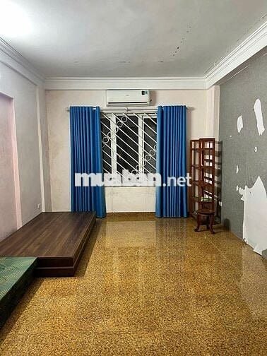 Cho thuê nhà riêng ngõ 541 Lĩnh Nam - 30m2 - 5 tầng mới - giá 10tr