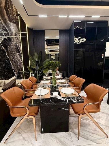 Nhà dt108m2 đúc 5 tầng 8pn thang máy hẻm 12m Lê Văn Quới,Q.Bình Tân